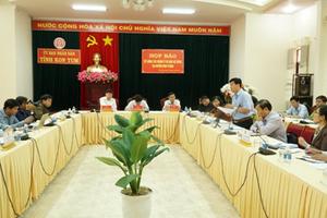Họp báo về tình trạng khai thác rừng trái phép ở Kon Plông