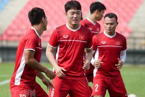 Việt Nam và Malaysia tập trung cao độ cho trận chung kết