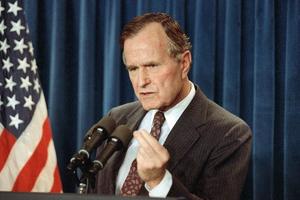 Cựu Tổng thống Mỹ George H.W. Bush đã qua đời ở tuổi 94
