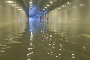 Hầm chui 100 tỷ ở Đà Nẵng tê liệt hoàn toàn vì mưa ngập