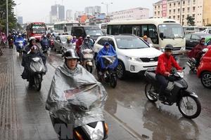 Bắc Bộ nhiệt độ có nơi dưới 5 độ C, mưa lớn tại Trung Bộ vẫn kéo dài