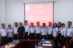 Thi đua để phấn đấu hoàn thành tốt nhiệm vụ chính trị