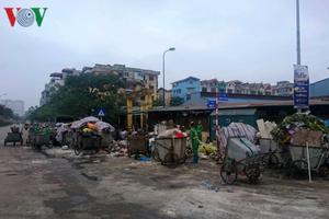 Rác thải ngập Hà Nội, thành phố vào cuộc