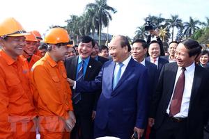 Thủ tướng thăm, chúc Tết công nhân lao động tại Hải Phòng