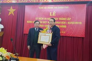 Phó Tổng Thanh tra Nguyễn Văn Thanh nhận Huy hiệu 30 năm tuổi Đảng 