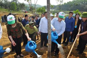 Tổng Bí thư, Chủ tịch nước Nguyễn Phú Trọng dự lễ phát động Tết trồng cây tại Yên Bái