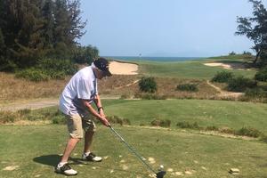 Gôn thủ 100 tuổi thể hiện kỹ năng tuyệt vời tại sân gôn tốt nhất thế giới