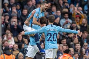 Man City chiếm ngôi đầu Premier League sau màn hủy diệt Chelsea