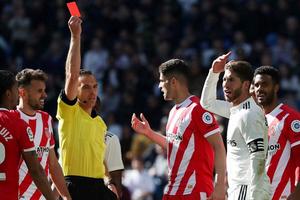 Real Madrid thua sốc, bị đá bay khỏi tốp 2