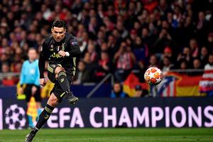 Juventus ‘nếm trái đắng,’ Man City thắng kịch tính