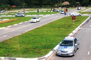 Kỷ luật Phó Giám đốc Trung tâm mạo danh tiếp nhận hồ sơ dạy lái xe