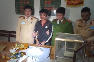 Nghệ An: Bắt giữ đối tượng vận chuyển 2kg ma túy đá vào Nam tiêu thụ