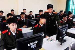 Dự thảo kéo dài tuổi phục vụ công tác của sĩ quan CAND