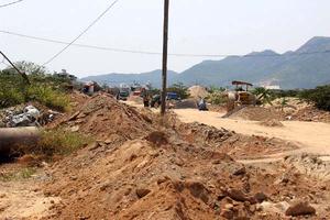 Khánh Hòa: Tháo dỡ 11 công trình trái phép trong Khu đô thị Hoàng Long