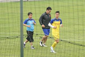 Danh sách U23 Việt Nam: Đình Trọng, Tiến Linh ở lại