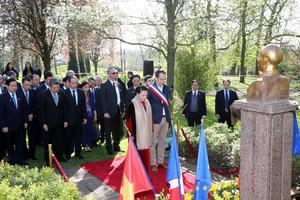 Không gian Chủ tịch Hồ Chí Minh tại thành phố Montreuil nước Pháp