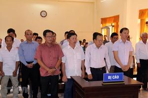 Để doanh nghiệp chiếm đoạt tiền hoàn thuế, 23 cán bộ hải quan lĩnh án