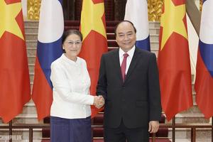 Thủ tướng tiếp Chủ tịch Quốc hội Lào