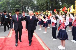 Quốc vương Brunei Darussalam kết thúc chuyến thăm cấp Nhà nước tới Việt Nam