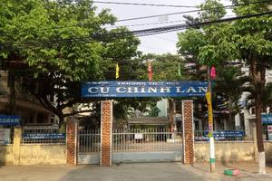 Xin xem bài kiểm tra của con, mẹ bị kiến nghị “trả” về Phòng Giáo dục