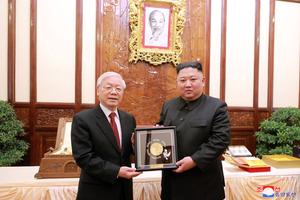 Món quà Tổng bí thư, Chủ tịch nước tặng Chủ tịch Kim Jong-un
