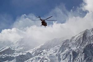 Rơi trực thăng cứu hộ ở miền Tây Iran, 5 người thiệt mạng