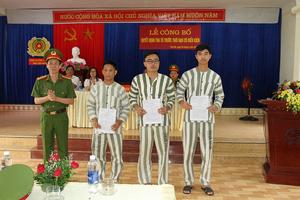 Cựu nhà báo Duy Phong được tha tù trước thời hạn có điều kiện