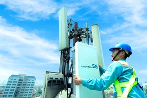 Viettel phát sóng trạm 5G đầu tiên của Việt Nam