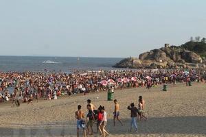 Đã có khoảng 600.000 du khách đổ về Sầm Sơn trong dịp nghỉ lễ