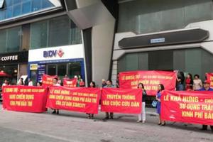 'Cuộc chiến' ở chung cư: Đấu tranh lấy 'danh tiếng' để trục lợi