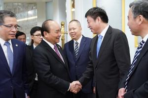 Thủ tướng gặp gỡ các doanh nghiệp hàng đầu Trung Quốc