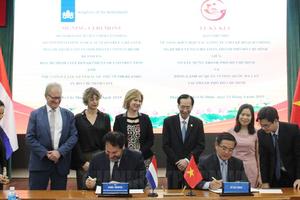 Hợp tác với Hà Lan trong việc chống ngập nước bền vững, ô nhiễm môi trường