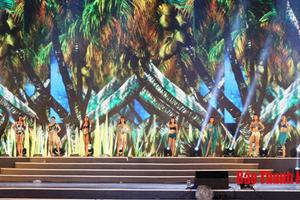 Du khách nô nức khai hội Sầm Sơn