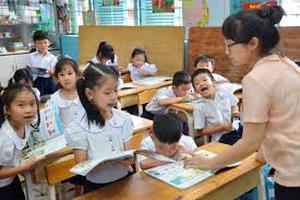 Trả lời chất vấn về tinh giản biên chế trong giáo dục