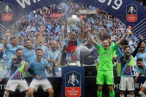 Man City giành 'cú ăn 3,' làm nên điều chưa từng có trong lịch sử