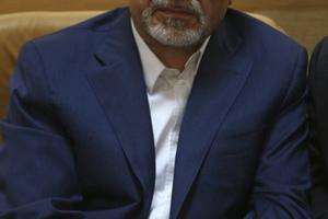 Dính tham nhũng, em trai Tổng thống Iran vào tù