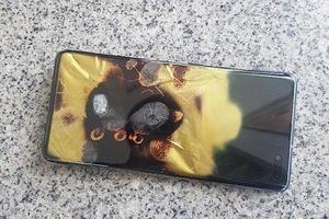 Samsung nói gì trước tin Galaxy S0 5G bị bắt lửa, bốc khói?