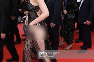 NTK trang phục cho Ngọc Trinh ở Cannes lên tiếng về bộ váy bị chê 'gợi dục'