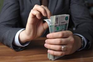 Nga: 7.500 người bị kết án hối lộ