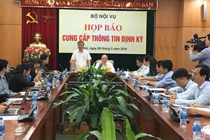Bộ Nội vụ: Sẽ thắt chặt việc tuyển dụng, bổ nhiệm cán bộ trẻ
