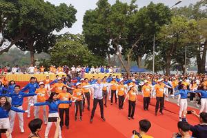 Phát động và triển khai việc tập thể dục cho toàn dân 