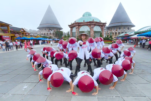 Đoan Trang, ST Sơn Thạch, John Huy Trần làm giáo khảo chung kết Flashmob 2019 “Sóng tuổi trẻ”