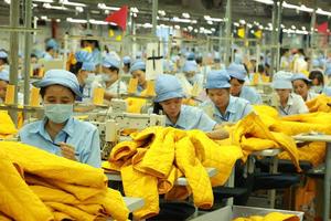 Tranh cãi về mức tăng lương tối thiểu vùng