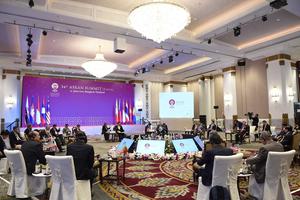 Thủ tướng kết thúc tốt đẹp chuyến tham dự Hội nghị Cấp cao ASEAN 34