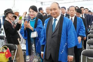 Thủ tướng dẫn ca dao Việt Nam khi dự Lễ hội hoa sen tại Nhật Bản