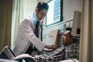 Cổ Thiên Lạc tái ngộ khán giả Việt cùng ‘Đội chống tham nhũng’