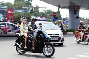 Hà Nội: Nhiều người nhập viện điều trị tổn thương da do năng nóng