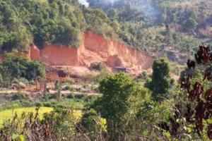 Đất tặc lộng hành… chính quyền bất lực