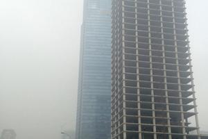 Tòa tháp 'ma' hoang lạnh, ngàn tỷ đổ nát giữa Thủ đô