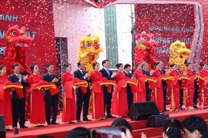 Thủ tướng Nguyễn Xuân Phúc dự lễ khánh thành nhà máy sản xuất ô tô VinFast